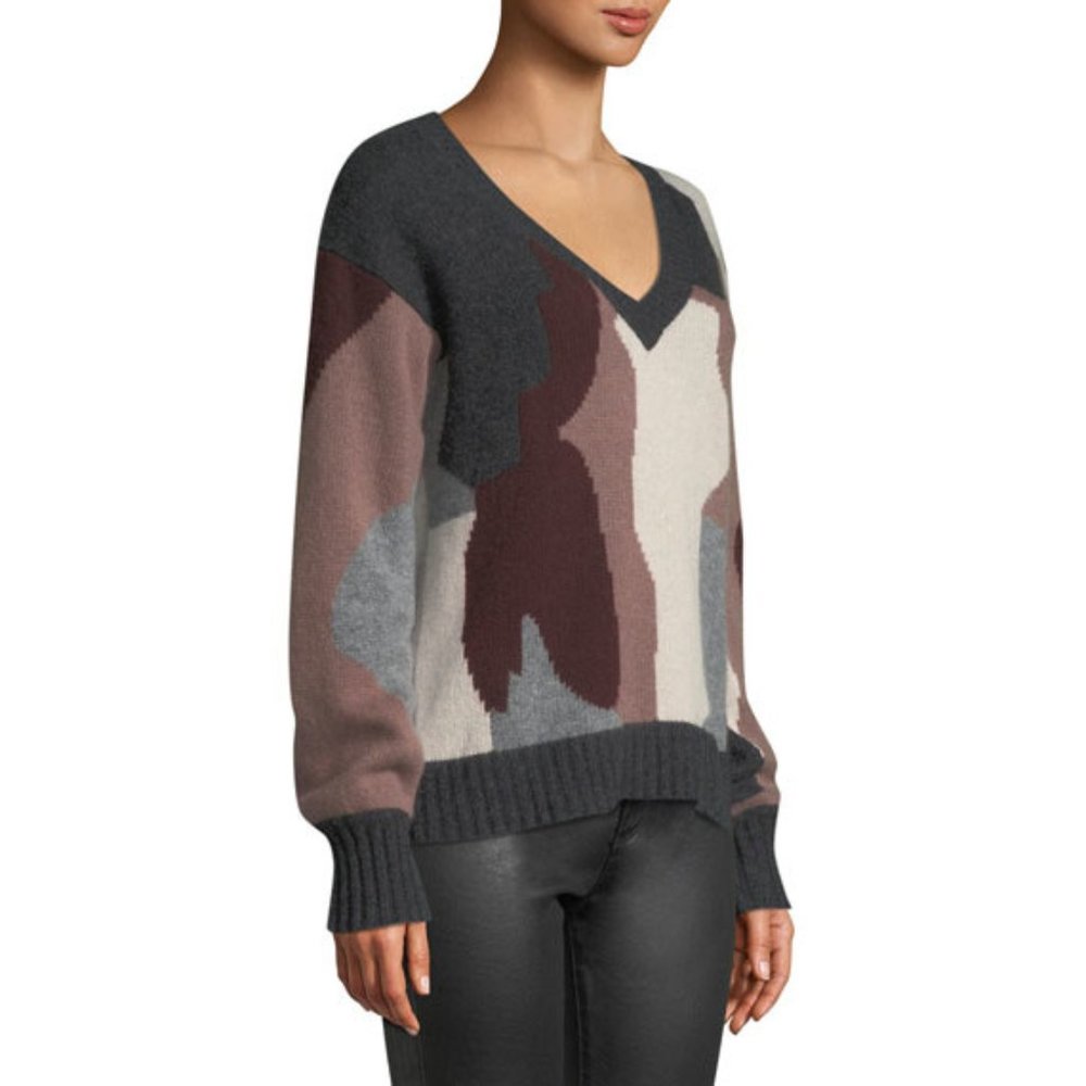 Womens Size XS Skull Cashmere Cayenne V-neck Camo Sweater in Mid Grey Camo - Picture 3 of 7